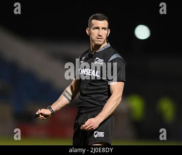 Eccles, Regno Unito. 18th Mar 2022. L'arbitro Jack Smith in azione durante la partita a Eccles, Regno Unito, il 3/18/2022. (Foto di Simon Whitehead/News Images/Sipa USA) Credit: Sipa USA/Alamy Live News Foto Stock