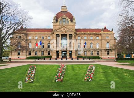 Il Palazzo del Reno a Strasburgo, un ex palazzo imperiale che è diventato un monumento storico e amministrativo. Foto Stock