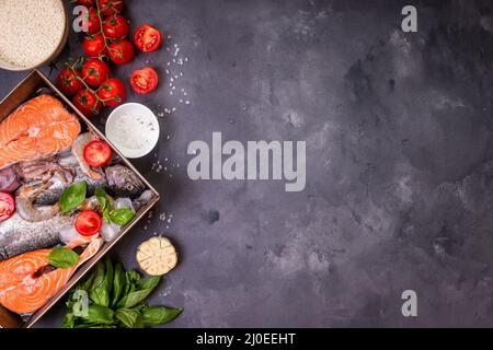 Un assortimento di pesce e frutti di mare Foto Stock