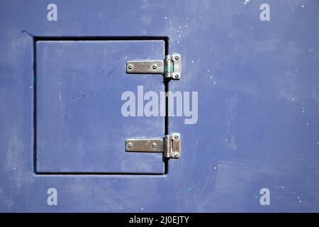 Sportello metallico incernierato Foto Stock