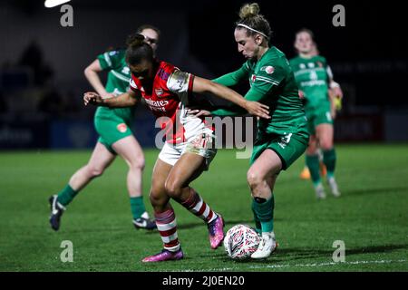 Borehamwood, Regno Unito. MAR 18th Nikita Parris batte per la palla durante la partita di Vitality Women's fa Cup tra Arsenal e Coventry United al Meadow Park di Borehamwood venerdì 18th marzo 2022. (Credit: Tom West | MI News) Credit: MI News & Sport /Alamy Live News Foto Stock