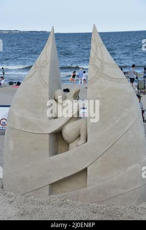 Sculture di sabbia al Revere Beach 2019 International Sand Sculpting Festival in Massachusetts Foto Stock