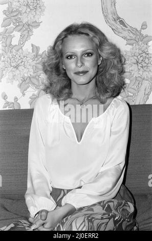 Cheryl Ladd, attrice americana, che suona Kris Munroe nella serie televisiva Charlie's Angels, nella foto al Berkeley Hotel, Knightsbridge, Londra, 5th maggio 1978. Si trova a Londra per un'apparizione ospite al Muppet Show. Foto Stock