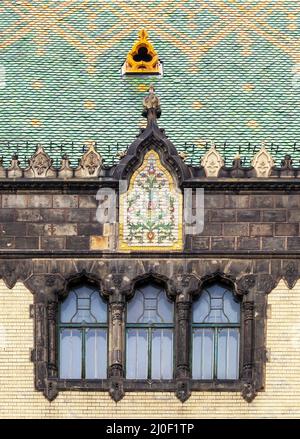 Facciata del Museo delle arti applicate a Budapest Foto Stock