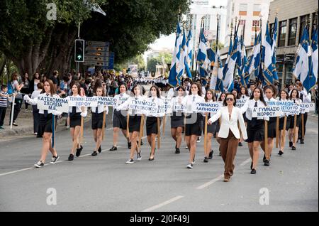 Sfilata scolastica a Nicosia, Cipro Foto Stock