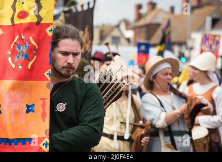 Sfilata medievale, Canterbury Kent. Regno Unito Foto Stock