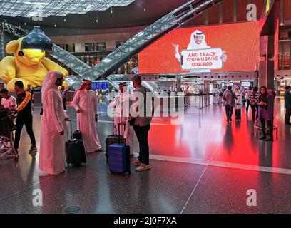 Interno dell'aeroporto internazionale di Hamad, in Qatar di Doha, Medio Oriente Foto Stock