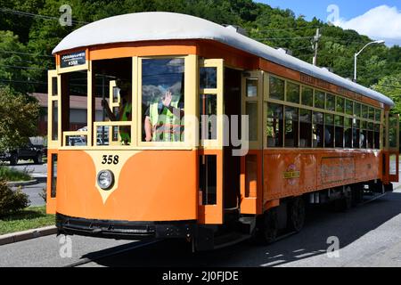 Johnstown Traction Company Trolley No. 358 al Trolley Museum di New York a Kingston, New York Foto Stock