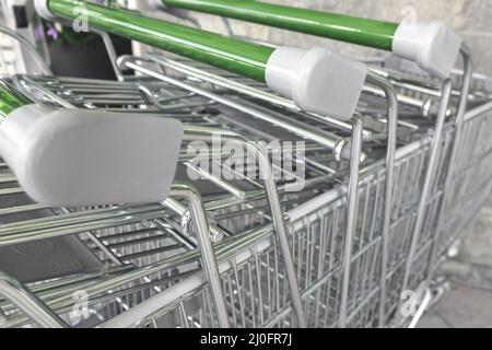 Carrelli della spesa Foto Stock