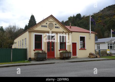 La scuola storica di costruzione di miniere a Reefton, Nuova Zelanda, 6 settembre 2021 Foto Stock