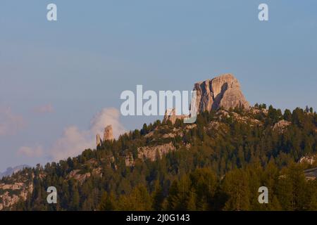 Cinque Torri nelle dolomiti Foto Stock