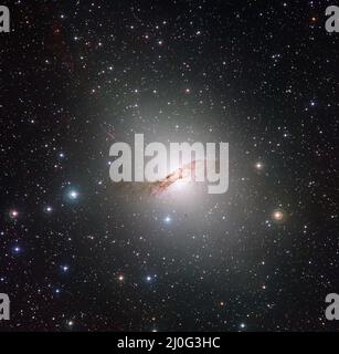 Particolare galassia Centaurus A. NGC 5128 nella costellazione di Centaurus. Elementi di questa immagine forniti da ESO Foto Stock