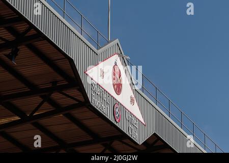 Sheffield, Regno Unito. 19th Mar 2022. La torre dell'orologio a Bramall Lane a Sheffield, Regno Unito, il 3/19/2022. (Foto di ben Early/News Images/Sipa USA) Credit: Sipa USA/Alamy Live News Foto Stock