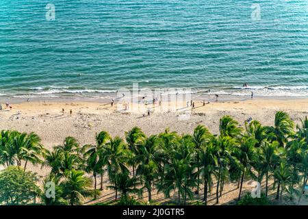 La vista incredibile della spiaggia di Sanya su Hainan, Cina Foto Stock