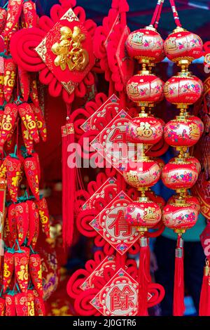 Sanya, Hainan/China-08.04.2020: Il punto di vista del mercato cinese e la preparazione del nuovo anno. Foto Stock