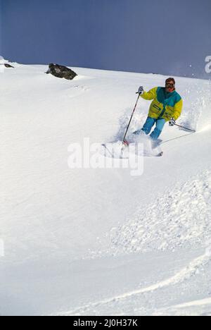 Australia. Sci alpino giovane uomo. Foto Stock