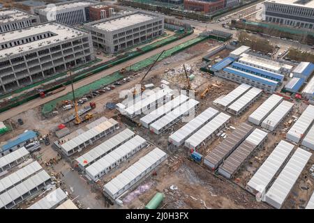 BINZHOU, CINA - 19 MARZO 2022 - Una foto aerea scattata il 19 marzo 2022 mostra l'isolamento del fangcanto in costruzione a Binzhou Economic and Techn Foto Stock