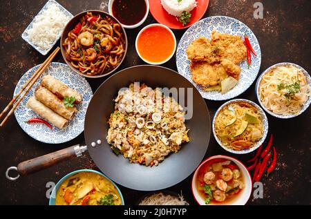 Cibo cinese set. In stile asiatico concetto alimentare composizione. Foto Stock
