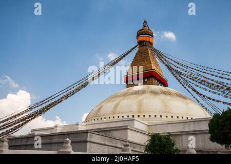 L'antica Boudhanath Grande Stupa è il più grande stupa buddista nella città di Kathmandu in Nepal Foto Stock