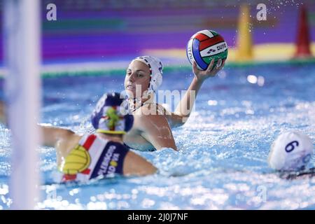 Roma, Italia. 19th Mar 2022. Bronte Riley Halligan (Ekipe orizzonte) durante Ekipe Orizzonte vs Plebiscito Padova, Italian Women's Coppa Italia waterpolo a Roma, Italy, March 19 2022 Credit: Independent Photo Agency/Alamy Live News Foto Stock