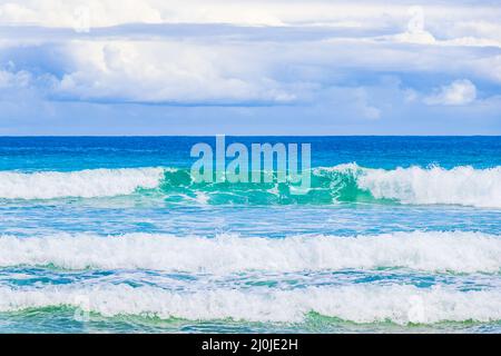 Onde forti Praia Lopes Mendes spiaggia Ilha Grande isola Brasile. Foto Stock