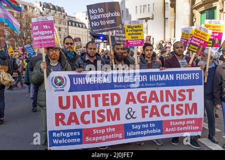 Protesta contro il razzismo per le strade di Londra. Londra - 19th marzo 2022 Foto Stock