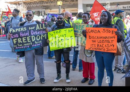 Protesta contro il razzismo per le strade di Londra. Londra - 19th marzo 2022 Foto Stock