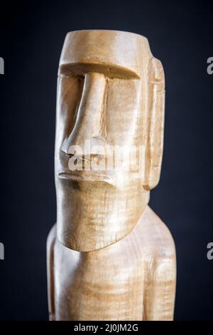 Statua tradizionale di un moai da Pasqua Isola Foto Stock