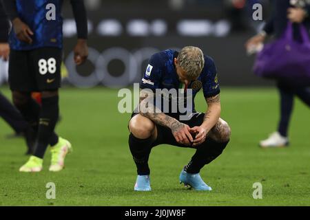 Stadio San Siro, Milano, 19 marzo 2022, Federico Dimarco (FC Internazionale) reagisce durante l'Inter - FC Internazionale vs ACF Fiorentina - Calcio italiana Serie A match Foto Stock