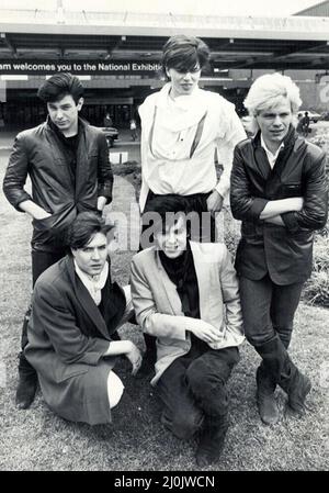 Il gruppo pop Duran Duran posa per delle fotografie al National Exhibition Centre. Indietro da sinistra, Roger Taylor, John Taylor, Andy Taylor. Fronte: Simon le Bon e Nick Rhodes. 7th maggio 1981 Foto Stock