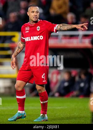 ANTWERPEN, BELGIO - 19 MARZO: Radja Nainggolan del Royal Antwerp FC durante la partita della Jupiler Pro League tra il Royal Antwerp FC e SV Zulte Worgem a Bosuilstadion il 19 marzo 2022 ad Antwerpen, Belgio (Foto di Joris Verwijst/Orange Pictures) Foto Stock