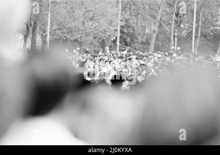 London Marathon 1982, sponsorizzato da Gillette, domenica 9th maggio 1982. Foto Stock