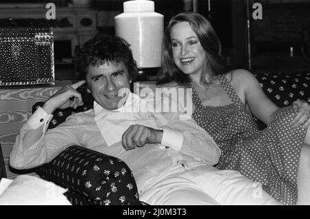 Dudley Moore e Jill Eikenberry a New York. 18th luglio 1980. Foto Stock