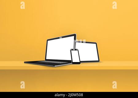 Notebook, telefono cellulare e tablet PC digitale su ripiano a parete giallo. Sfondo orizzontale Foto Stock