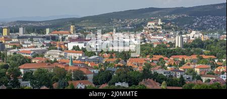 Vista panoramica della città di Nitra dal Calvario. Slovacchia. Foto Stock