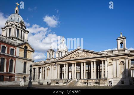Il frontone Nelson, nel King William Courtyard, l'Old Royal Naval College, Greenwich, Londra. Foto Stock