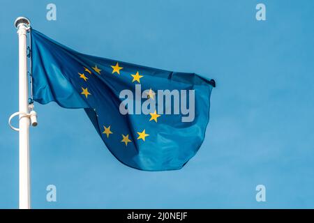 Bandiera blu europea con dodici stelle Foto Stock