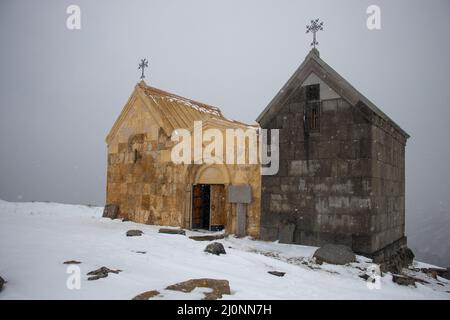 Monastero di Horomayr in inverno. Chiesa Armena Apostolica Foto Stock