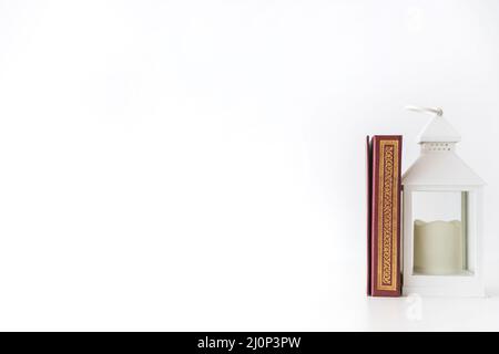 Lanterna con candela koran. Alta qualità e risoluzione bellissimo concetto di foto Foto Stock