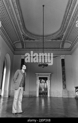 Lord Londonderry, 9th Marchessa di Londonderry raffigurata a Wynyard Hall Estate, County Durham, 4th gennaio 1983. Foto Stock