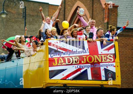 Celebrazione del 2012 vincitore olimpico di taekwondo Gold Jade Jones OBE a Flint, Galles del Nord Foto Stock