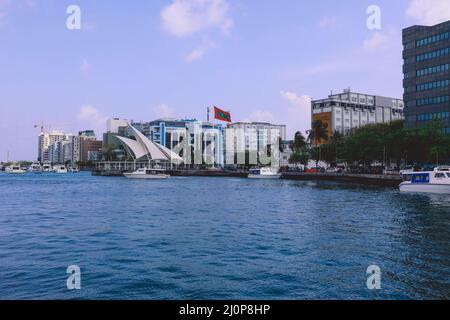 Navi nel porticciolo Maldivian Blue Water Marina della città di Male Foto Stock