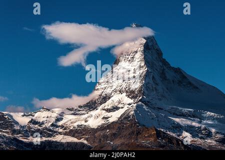 Cima del Cervino coperta di nuvole Foto Stock