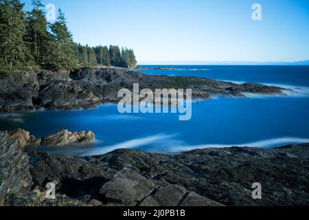 Lunga esposizione di rocciosa Botany Bay, Port Renfrew, Vancouver Island, BC, Canada Foto Stock