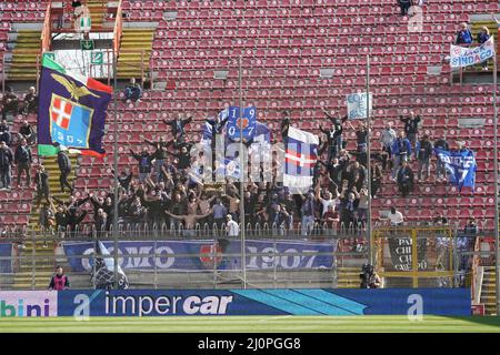 Fans como durante AC Perugia vs Como 1907, partita di calcio italiana Serie B a Perugia, Italia, marzo 20 2022 Foto Stock
