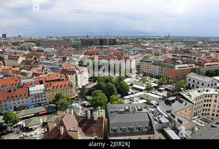 Monaco di Baviera, M, Germania - 27 agosto 2021: Vista della città e del mercato Foto Stock