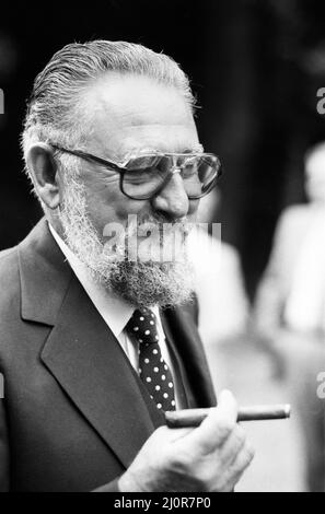 Ramon Castro, fratello del famoso Fidel Castro (che all'epoca era presidente di Cuba). Ramon è raffigurato, in occasione di un ricevimento presso l'Ambasciata di Cuba. 8 Luglio 1984 Foto Stock