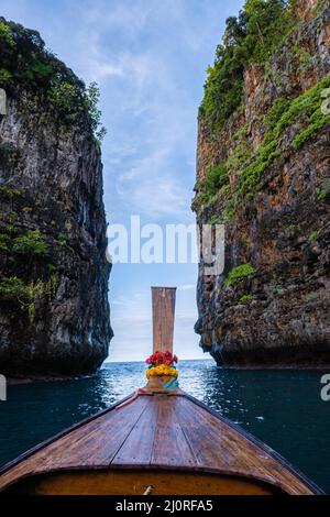 Koh Phi Phi Don Thailandia, Drone vista aerea della Baia di Maya Koh Phi Phi Thailandia Foto Stock