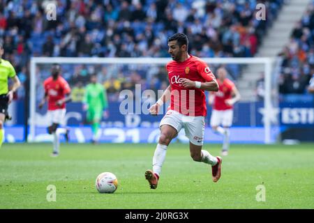 20th marzo 2022; stadio RCDE, Barcellona, Spagna: La Liga Football, Espanyol contro Mallorca; 22 Angelo di Maiorca in azione Foto Stock