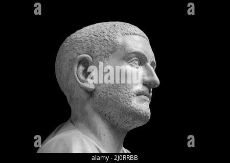 Ritratto dell'imperatore romano Marcus Julius Philippus Arabs. Philip l'arabo isolato su sfondo nero. Classico uomo antiquity por Foto Stock